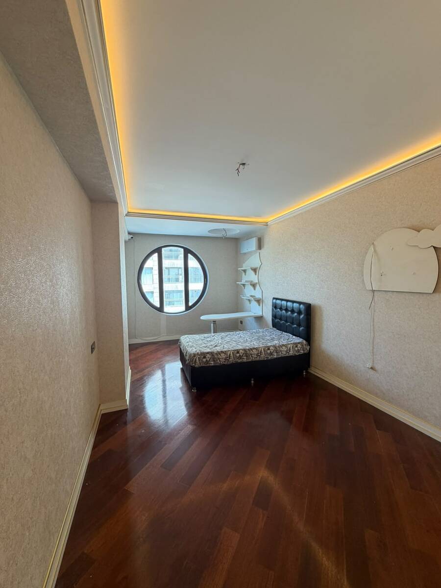 Satılır 3 otaqlı yeni tikili 200 m² — Mənzil, Bakı (9)