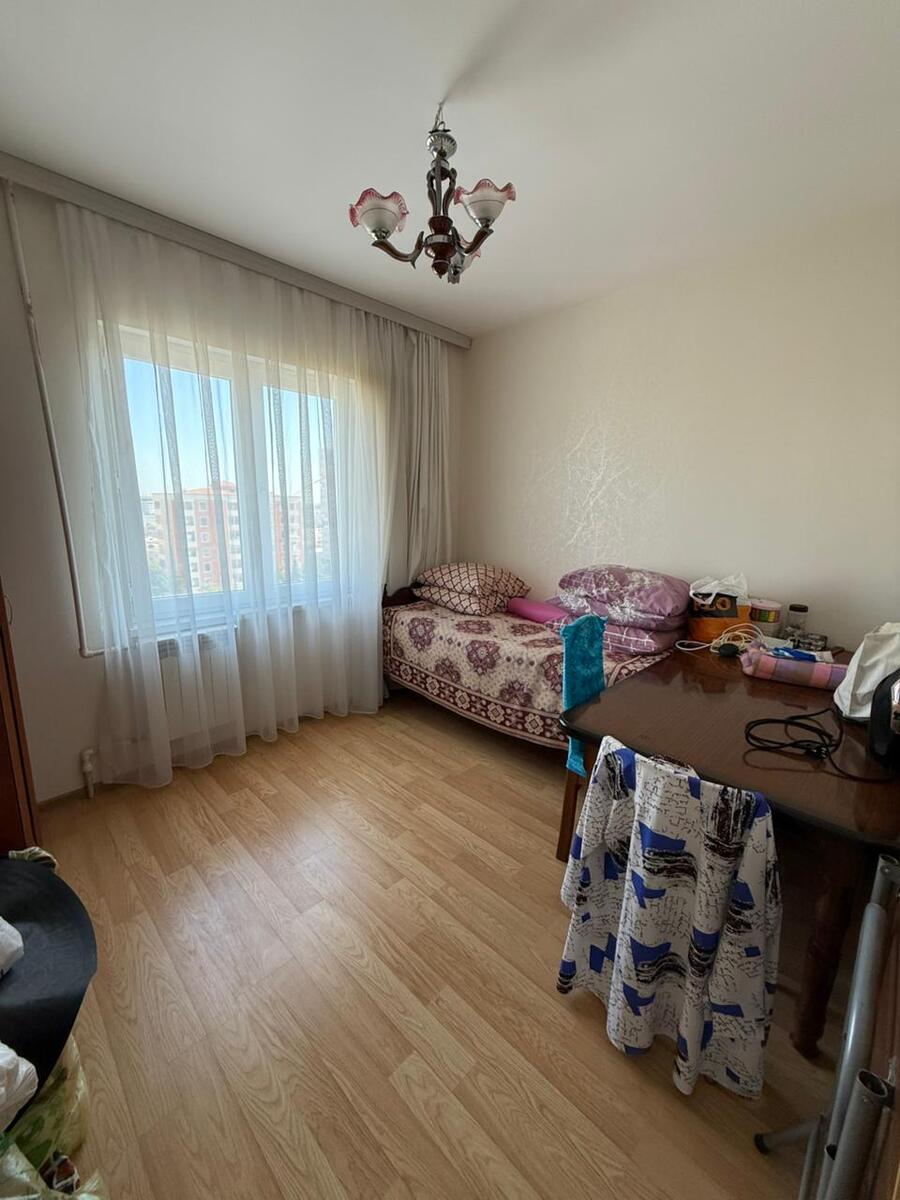 Satılır 4 otaqlı köhnə tikili 100 m² — Mənzil, Bakı (7)