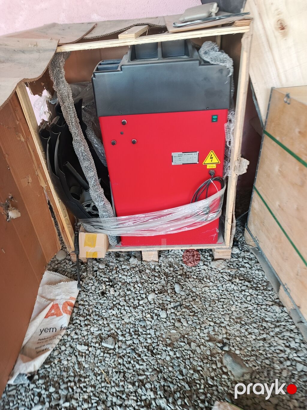 Avtomobil təkəri balanslaşdırma aparatı - Tip: Wheel Balancer (təkər — Avtoxidmət üçün, Tərtər (3)