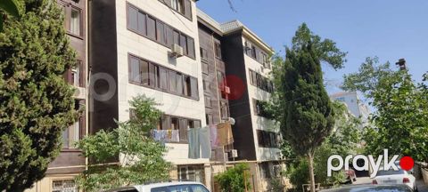 Satılır 2 otaqlı köhnə tikili 50 m² — Bakı