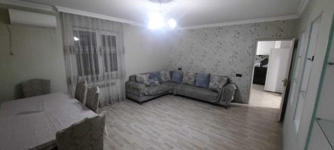 İcarəyə verilir 4 otaqlı köhnə tikili 100 m² — Bakı
