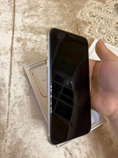 Apple iPhone 11 White 128GB/4GB — Bakı