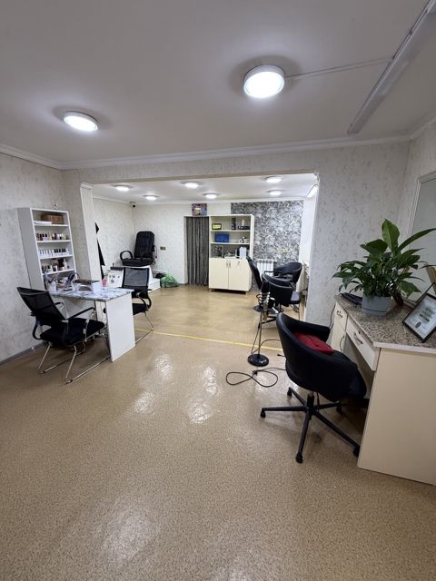İcarəyə verilir obyekt 65 m² — Bakı