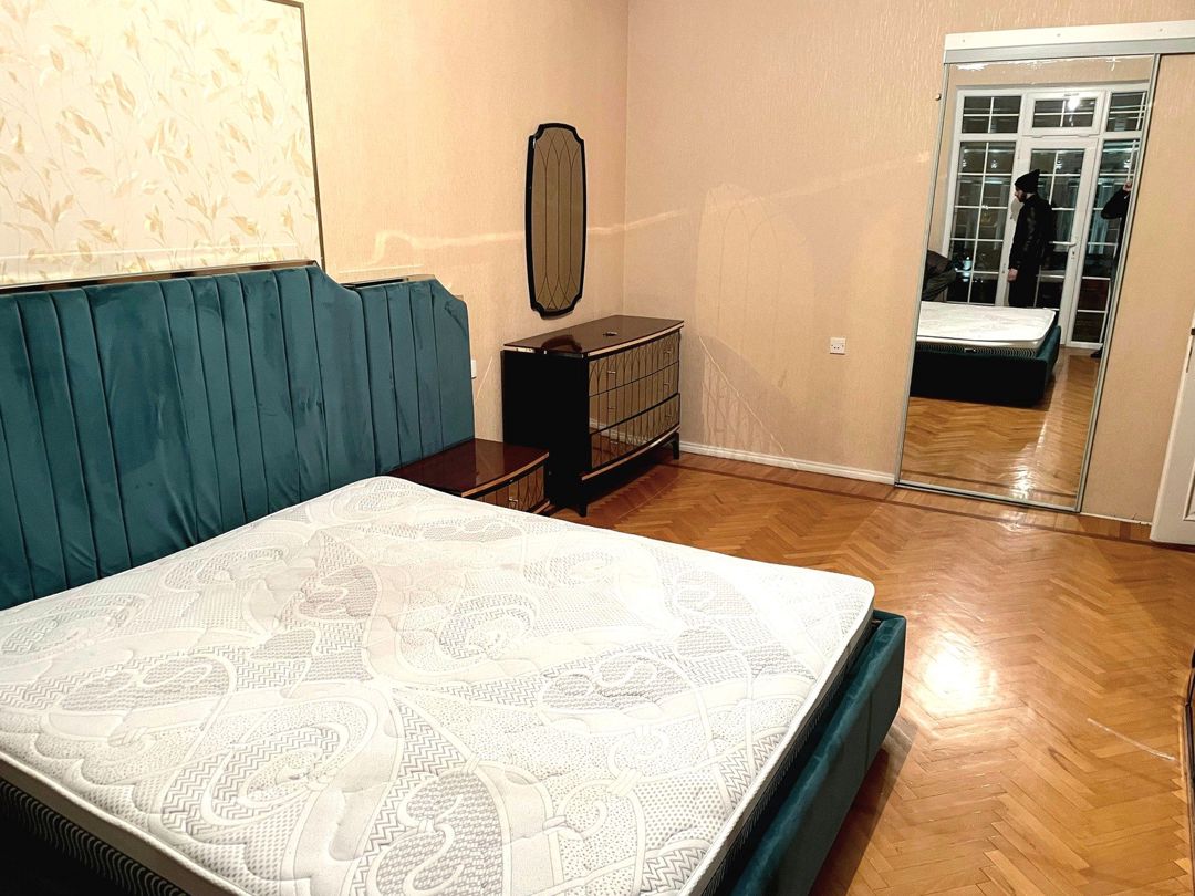Satılır 3 otaqlı köhnə tikili 100 m² — Mənzil, Bakı (6)