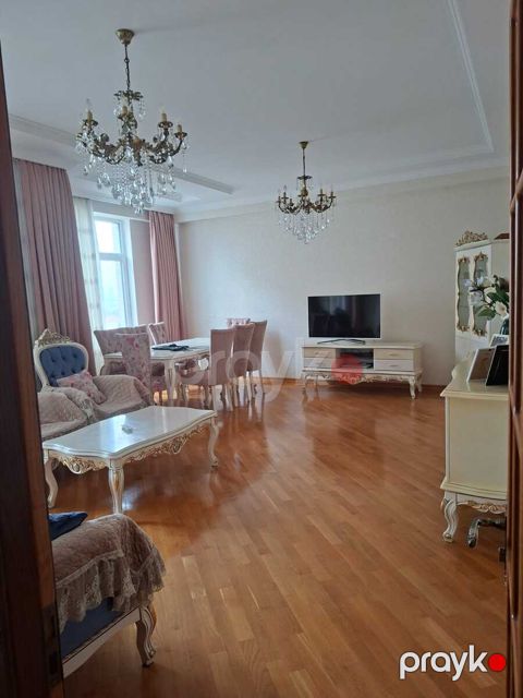 Satılır 3 otaqlı yeni tikili 120 m²