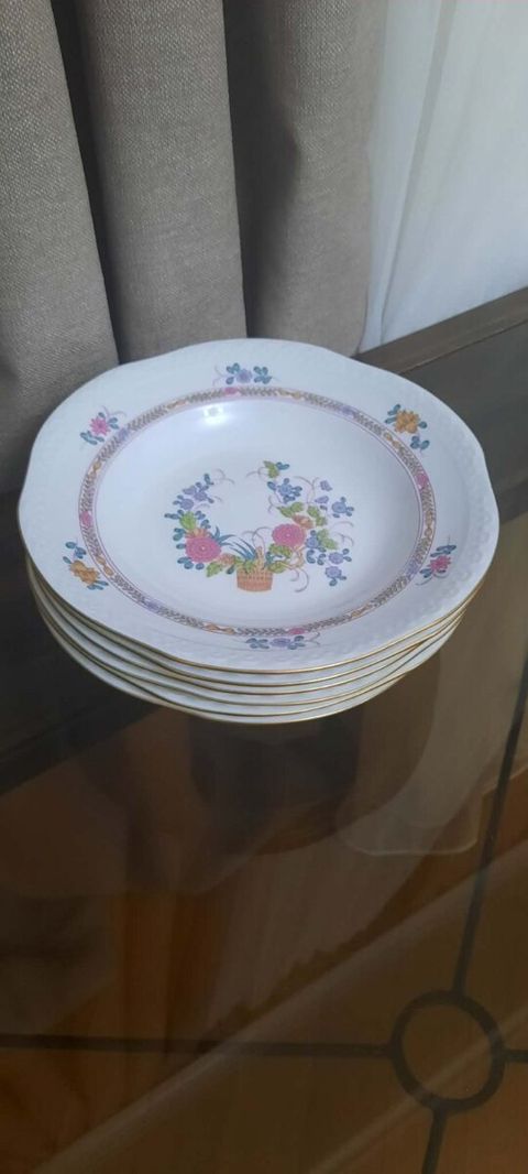 Тарелки — Bakı