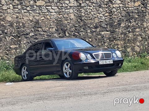 Mercedes E 320, 2002 il