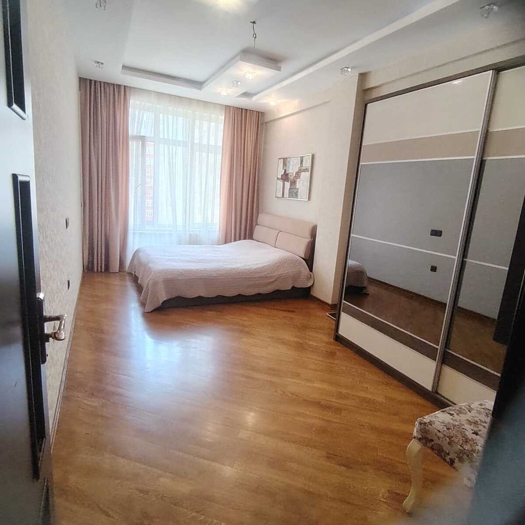 Satılır 2 otaqlı yeni tikili 100 m² — Mənzil, Bakı (7)