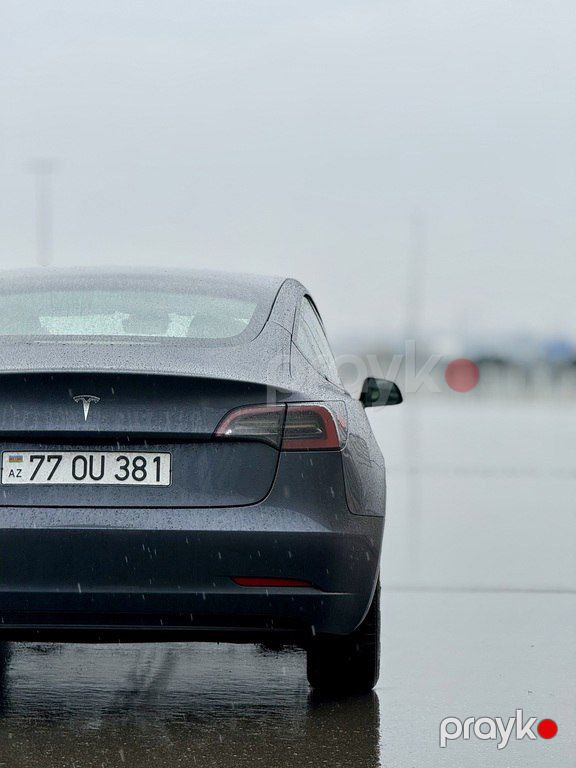 Tesla Model 3, 62 kWh, 2023 il, 25 500 km — Avtomobillər, Bakı (12)