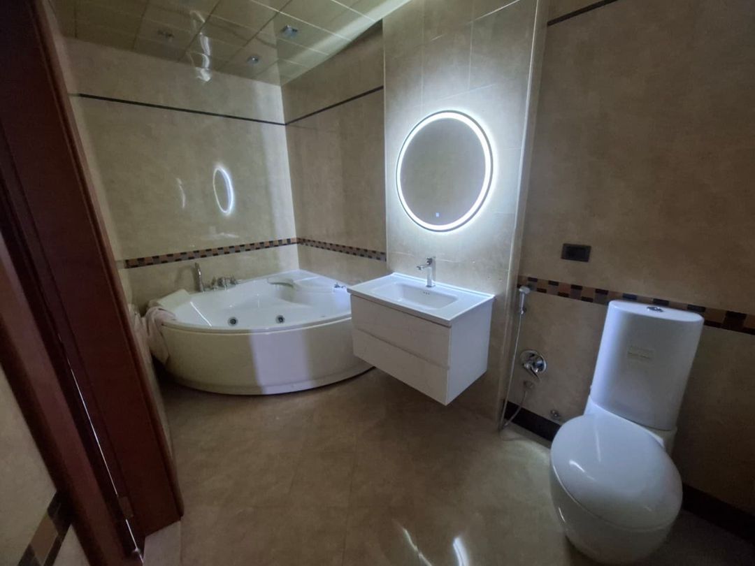 İcarəyə verilir 3 otaqlı yeni tikili 170 m² — Mənzil, Bakı (11)