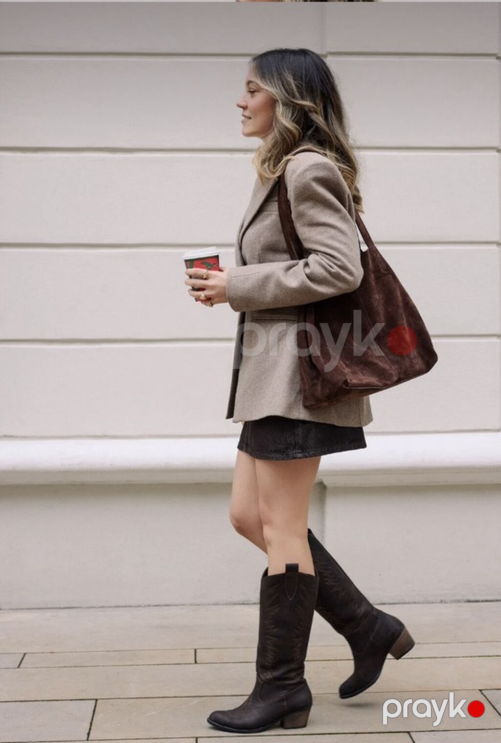Qadınlar üçün bej rəngli oversize/blazer gödəkçə Heç geyilmeyib — Caketi, Xırdalan (4)