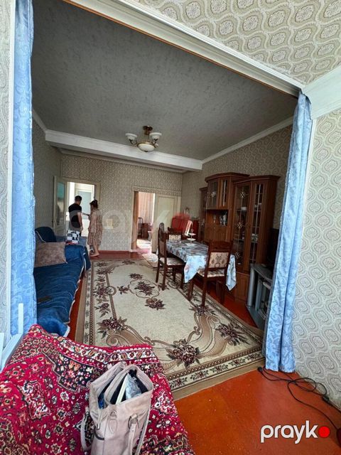 İcarəyə verilir 2 otaqlı köhnə tikili 30 m²