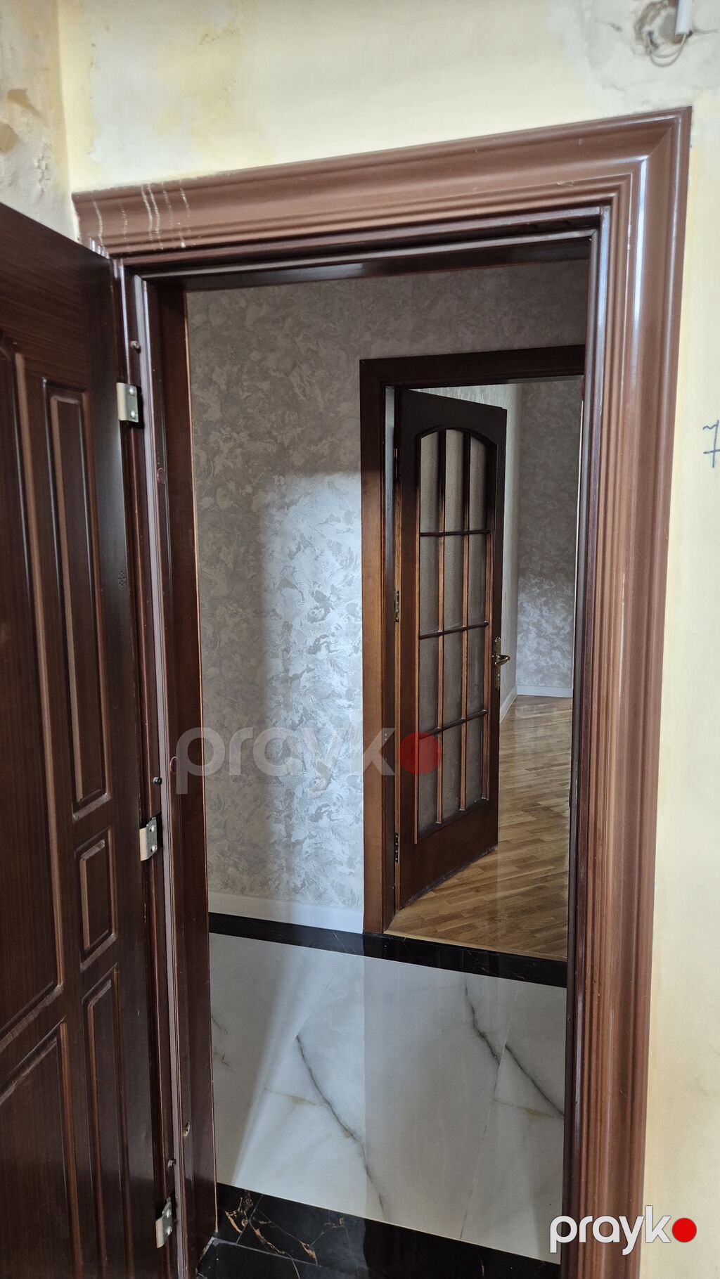 Mənzildə peşəkar daxili təmir və dizayn xidməti - Dəhliz və keçid — Dekor, dizayn, smeta və planlama, Bakı