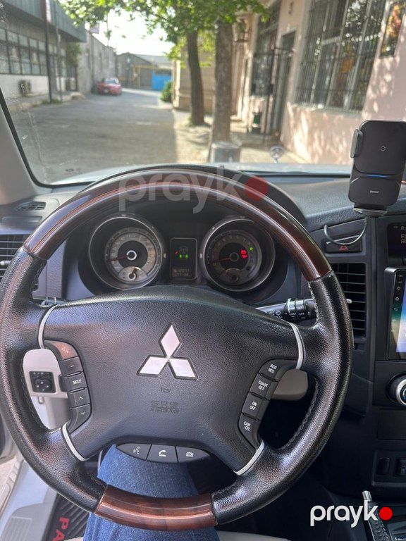 Mitsubishi Pajero, 3.5 L, 2010 il, 190 000 km — Avtomobillər, Bakı (5)