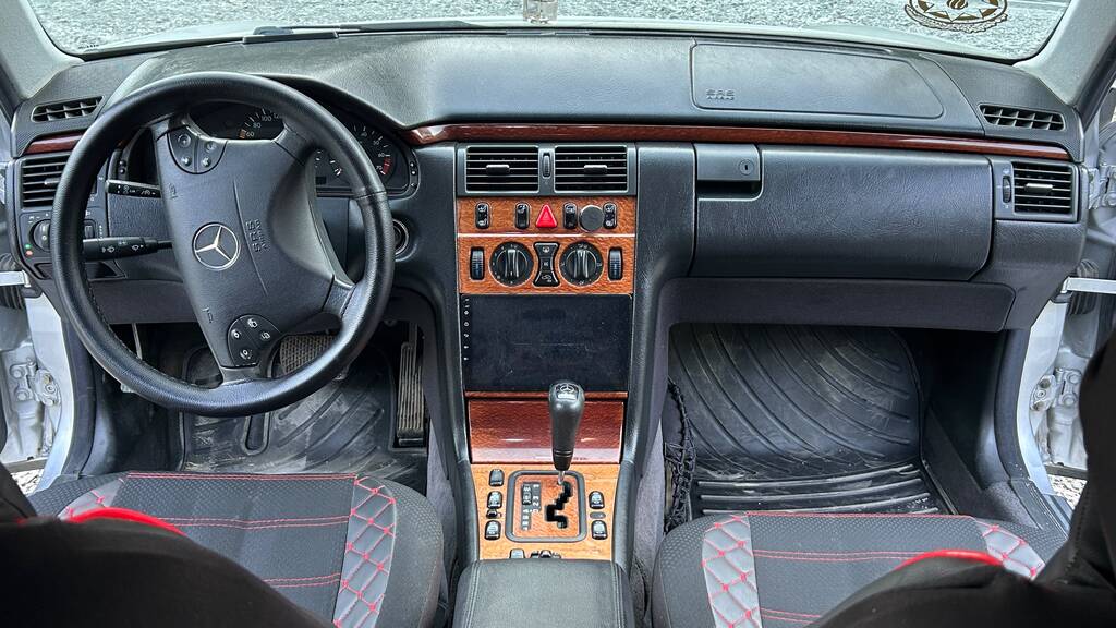 Mercedes E 240, 2.4 L, 1999 il, 380 000 km — Avtomobillər, Bakı (6)