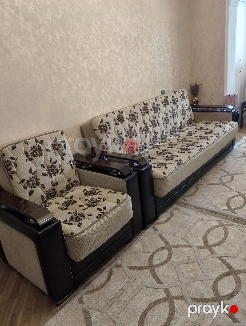 Qonaq otağı mebel dəsti Tərkibi: - 2 ədəd geniş divan - 2 ədəd eyni — Yumşaq mobilya dəstləri, Bakı (2)