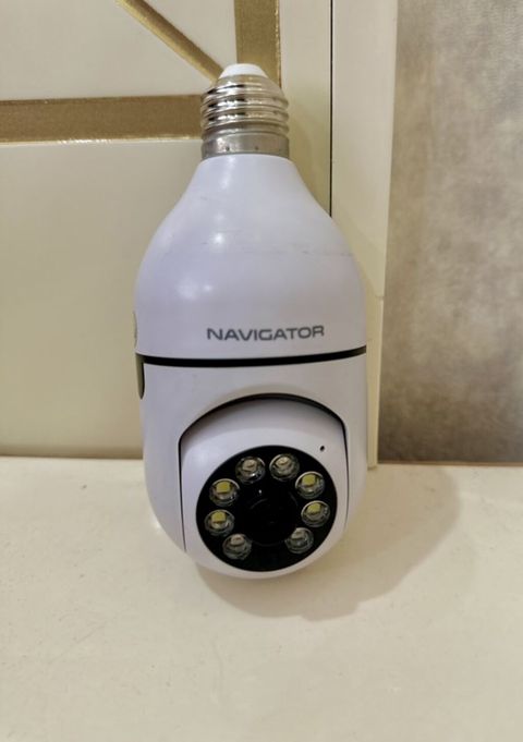 Navigator E27 lamp-patronuna quraşdırılan Wi‑Fi IP təhlükəsizlik — Bakı