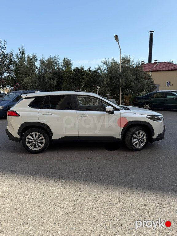 Toyota Corolla Cross, 2.0 L, 1.31 kWh, 2025 il, 8 500 km — Avtomobillər, Bakı (5)