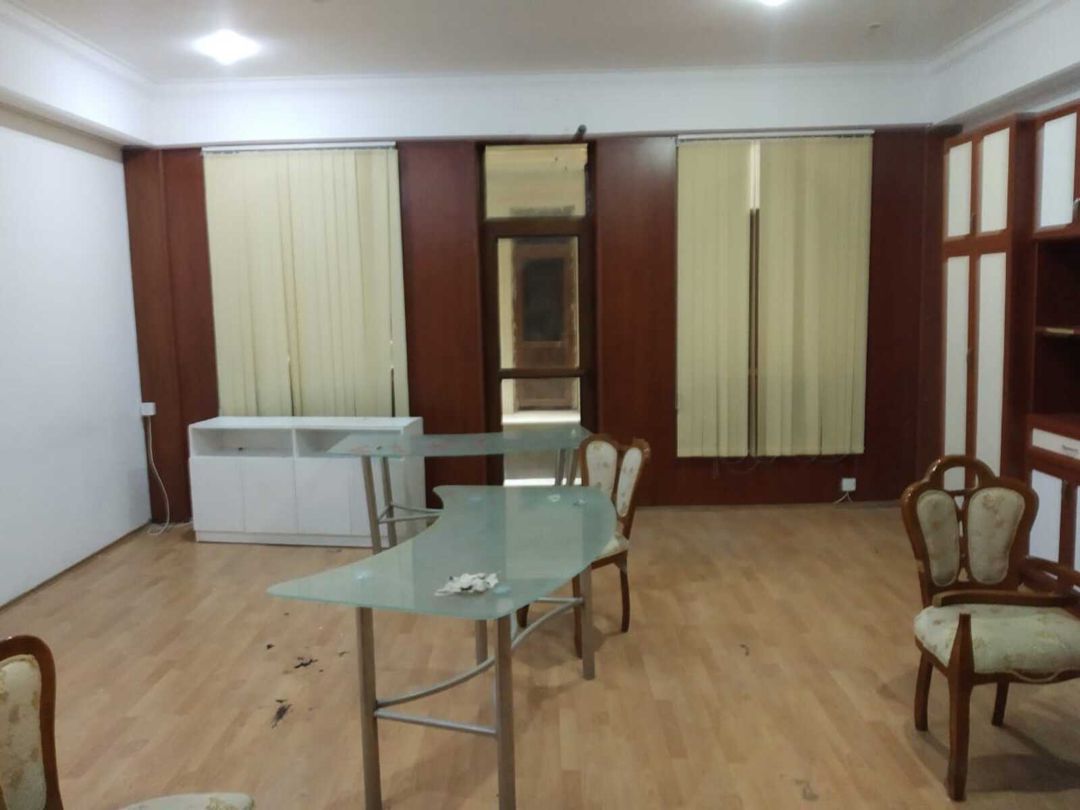 İcarəyə verilir 1 otaqlı ofis 42 m² — Ofis, Bakı (4)