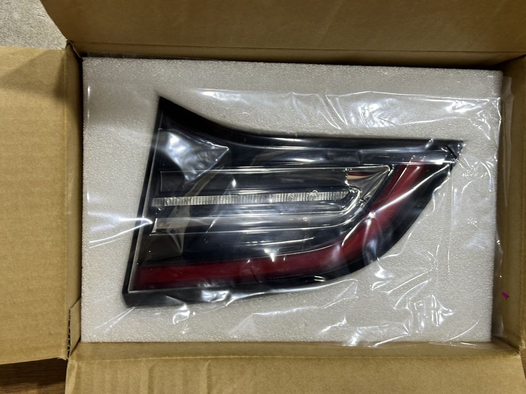 Tesla model 3 ehtiyat hissələri — Ehtiyat hissələri və aksesuarlar, Bakı (11)