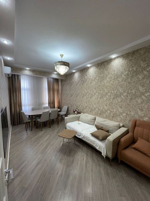 Satılır 3 otaqlı yeni tikili 90 m² — Bakı