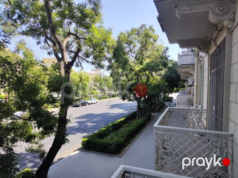 Satılır 2 otaqlı köhnə tikili 60 m²
