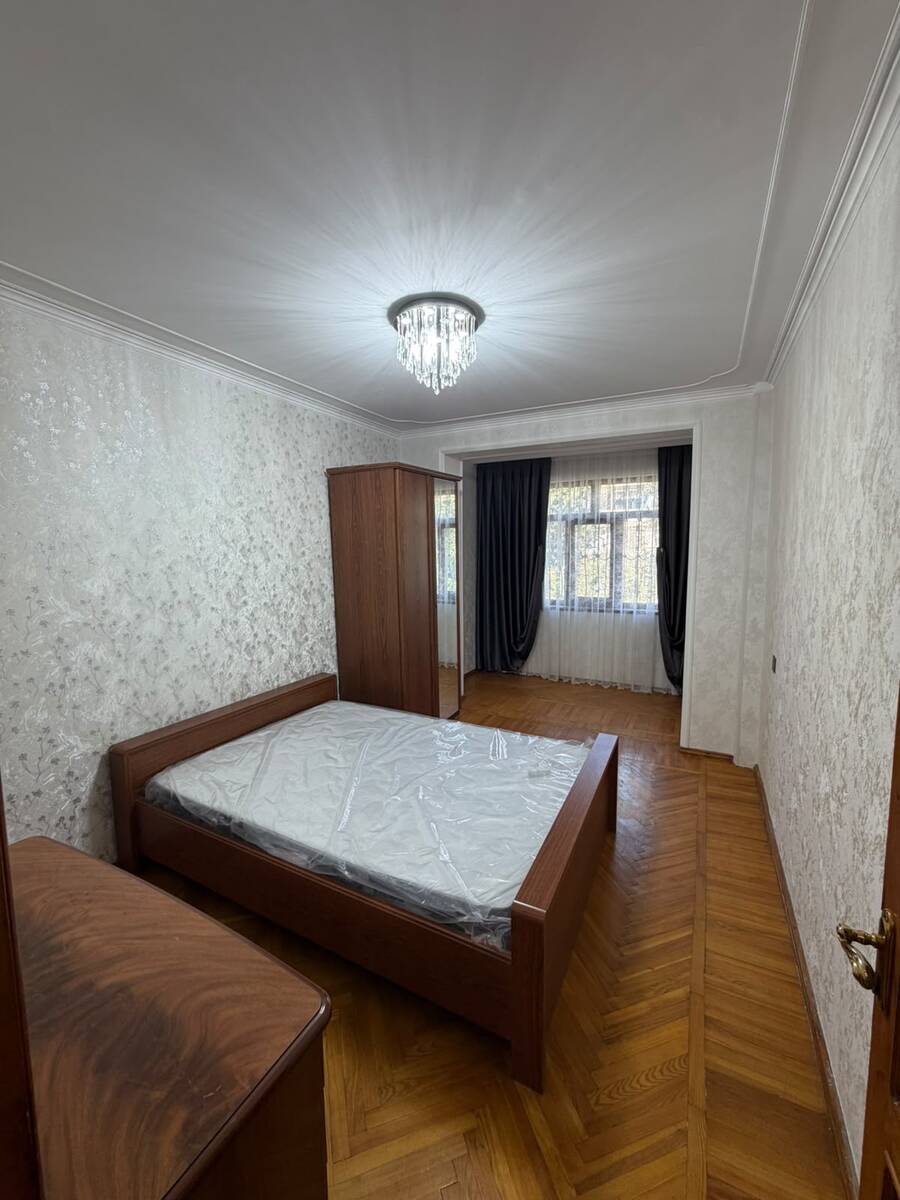 Satılır 4 otaqlı köhnə tikili 112 m² — Mənzil, Bakı (8)