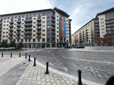 Satılır 4 otaqlı yeni tikili 200 m² — Bakı