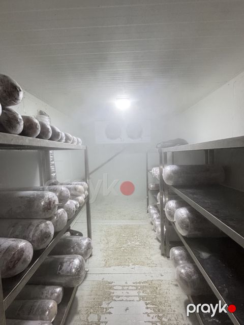 Satılır obyekt 300 m² — Bakı
