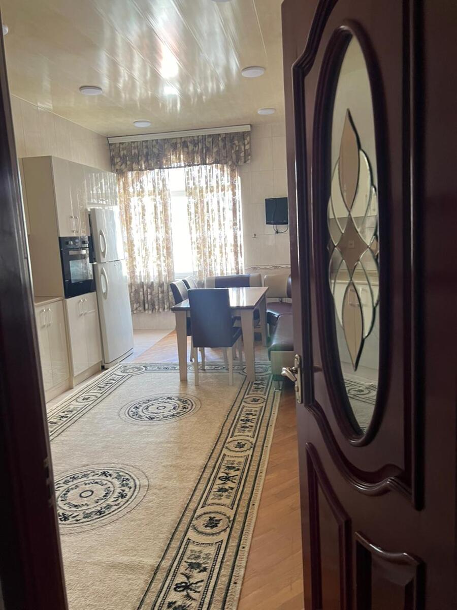 İcarəyə verilir 4 otaqlı yeni tikili 210 m² — Mənzil, Bakı (4)
