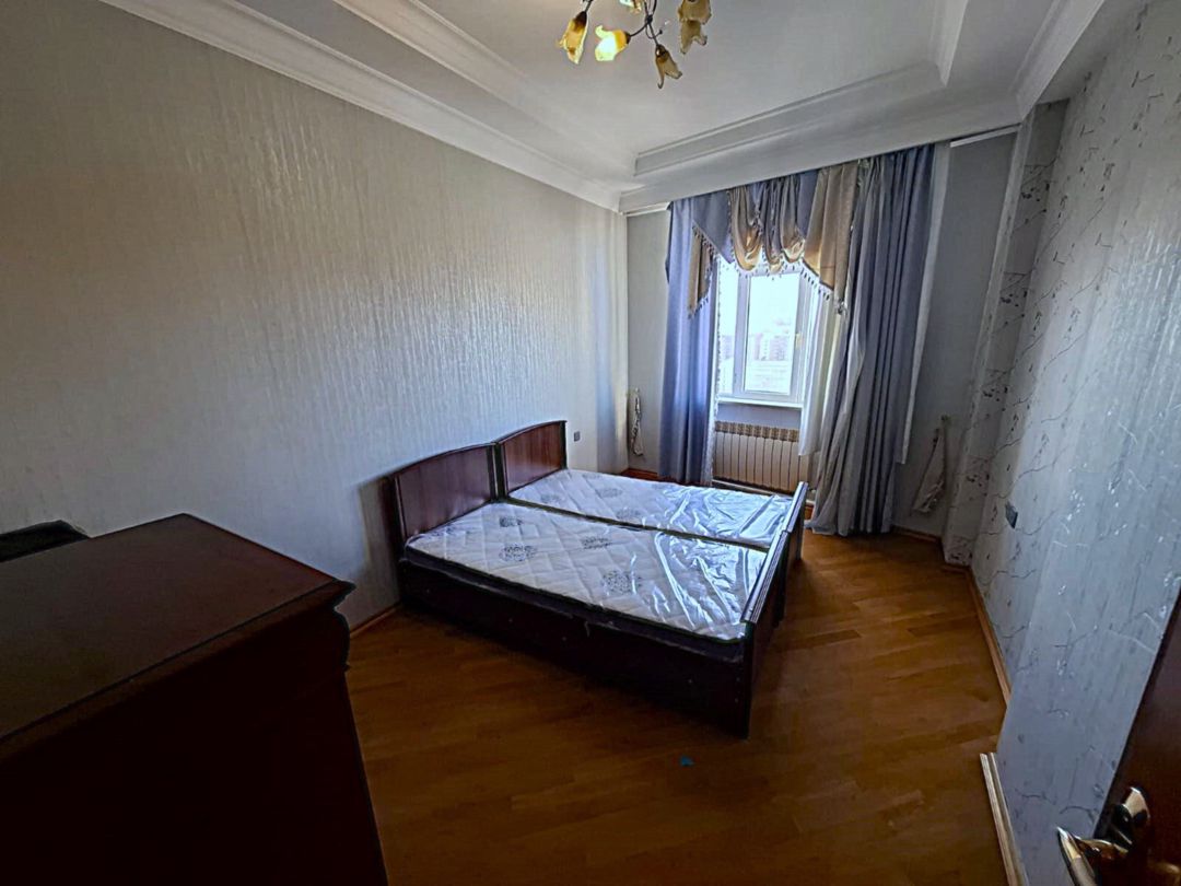 Satılır 4 otaqlı yeni tikili 150 m² — Mənzil, Bakı (5)