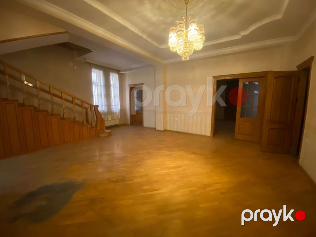 Satılır 10 otaqlı həyət evi/bağ evi 650 m² — Ev, villa, Bakı (6)