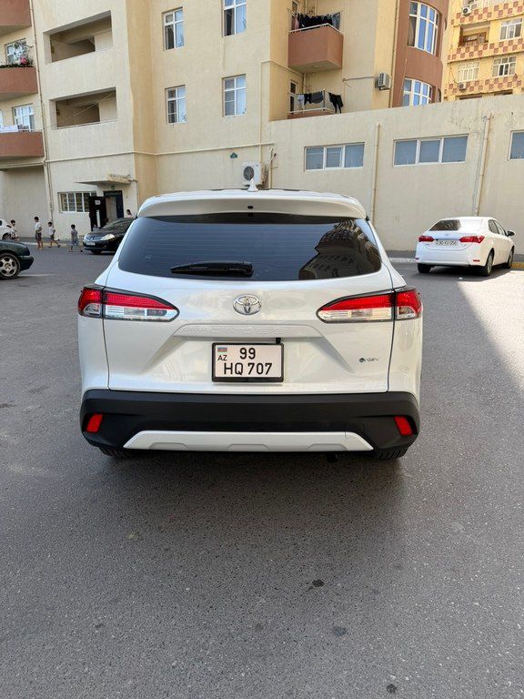 Toyota Corolla Cross, 2.0 L, 1.31 kWh, 2025 il, 8 500 km — Avtomobillər, Bakı (6)