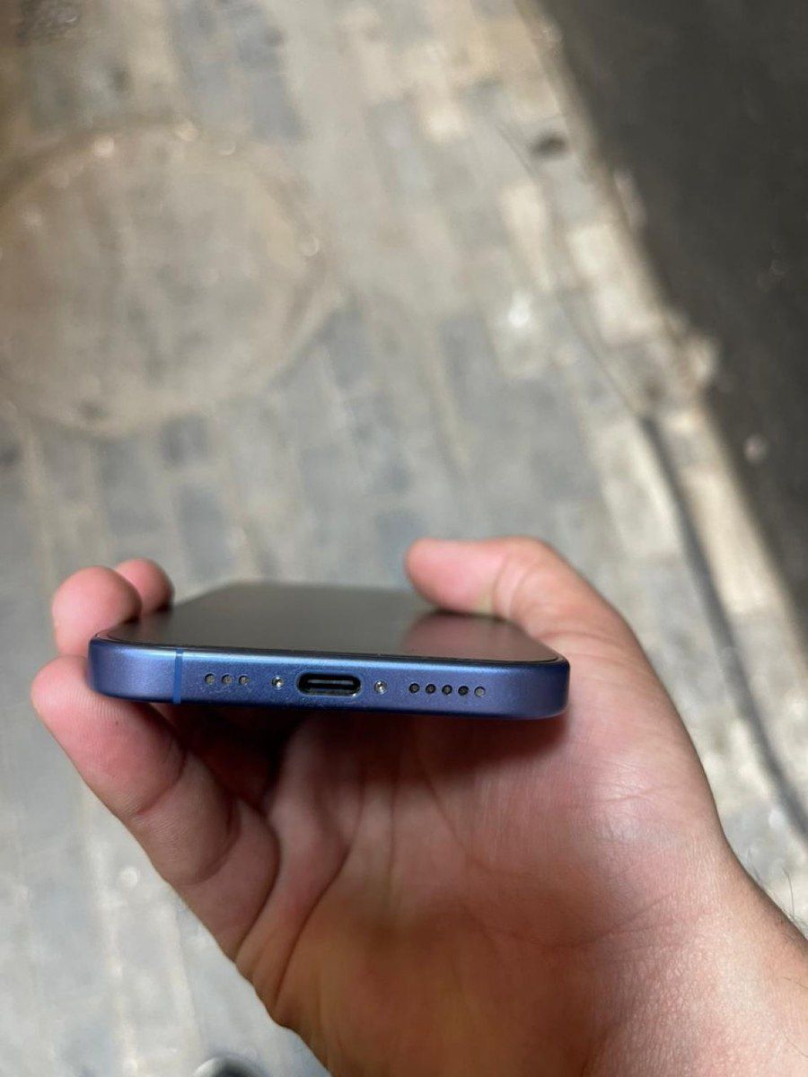 Apple iPhone 16 Ultramarine 128GB/8GB — Smartfonlar, Bakı (3)