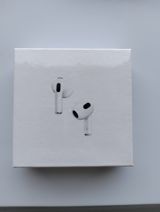 Apple AirPods (3‑cü nəsil) — orijinal qablaşdırmada. Xüsusiyyətlər — Rasim