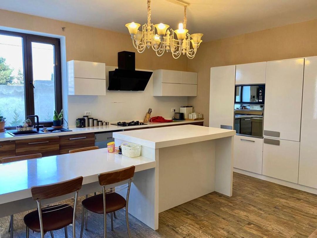 Satılır 6 otaqlı həyət evi/bağ evi 300 m² — Ev, villa, Bakı (4)