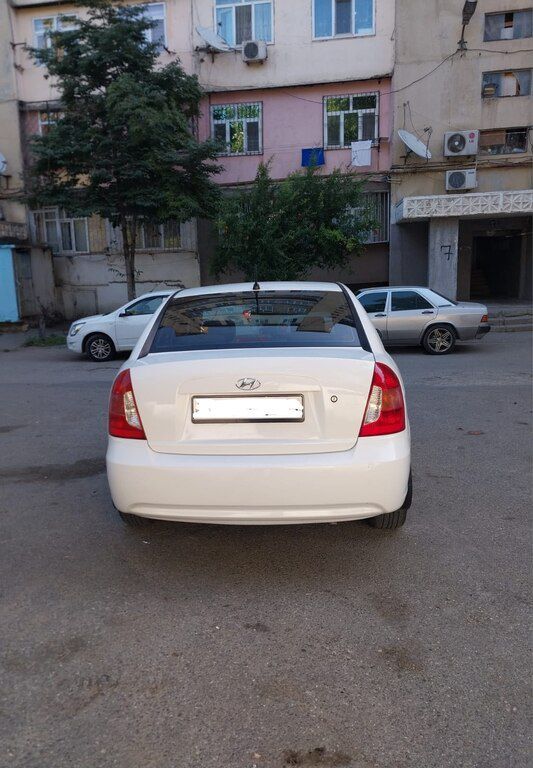 Hyundai Accent, 1.4 L, 2009 il, 207 000 km — Avtomobillər, Bakı (6)