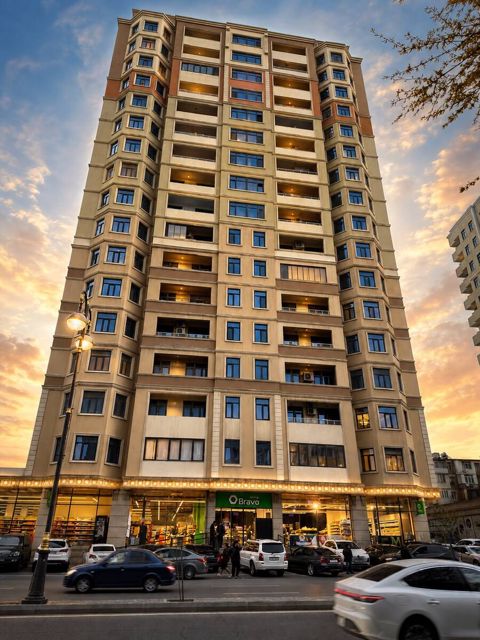 Satılır 2 otaqlı yeni tikili 130 m² — Bakı