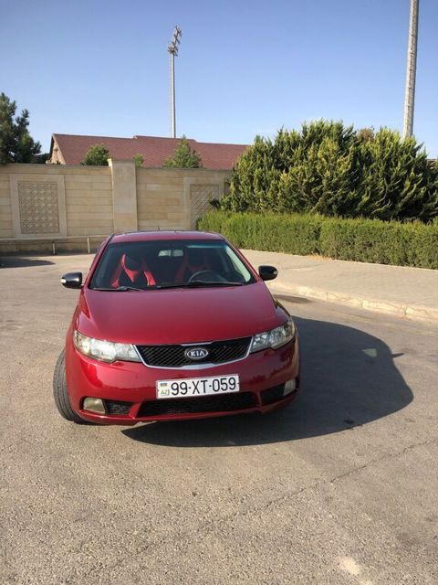 Kia Cerato, 1.6 L, 2011 il, 271 000 km — Bakı