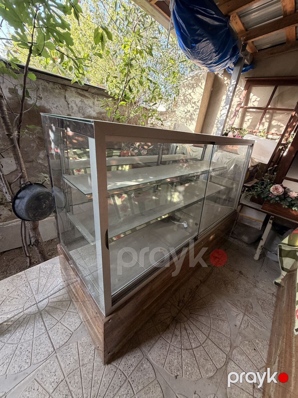 4 metrlik ve 2 metrli şirniyyat vitrini Soyuduci deyil 4 metrlik 550 — Mebel, Digah (2)
