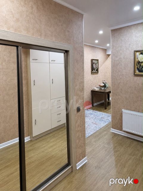 Satılır 3 otaqlı yeni tikili 130 m²