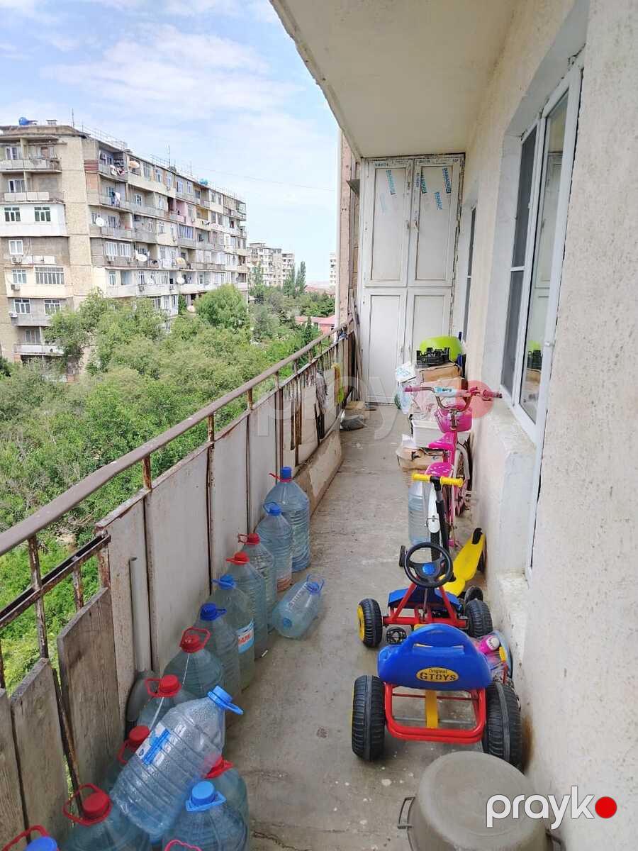 Satılır 5 otaqlı köhnə tikili 110 m² — Mənzil, Bakı (11)