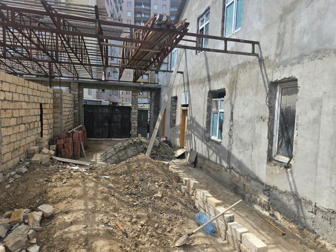 Satılır 8 otaqlı həyət evi/bağ evi 300 m² — Ev, villa, Bakı (2)