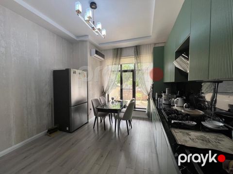 Satılır 4 otaqlı həyət evi/bağ evi 280 m² — Bakı