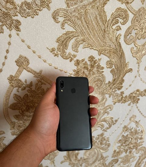Samsung Galaxy A20 Black 32GB/3GB — Bakı