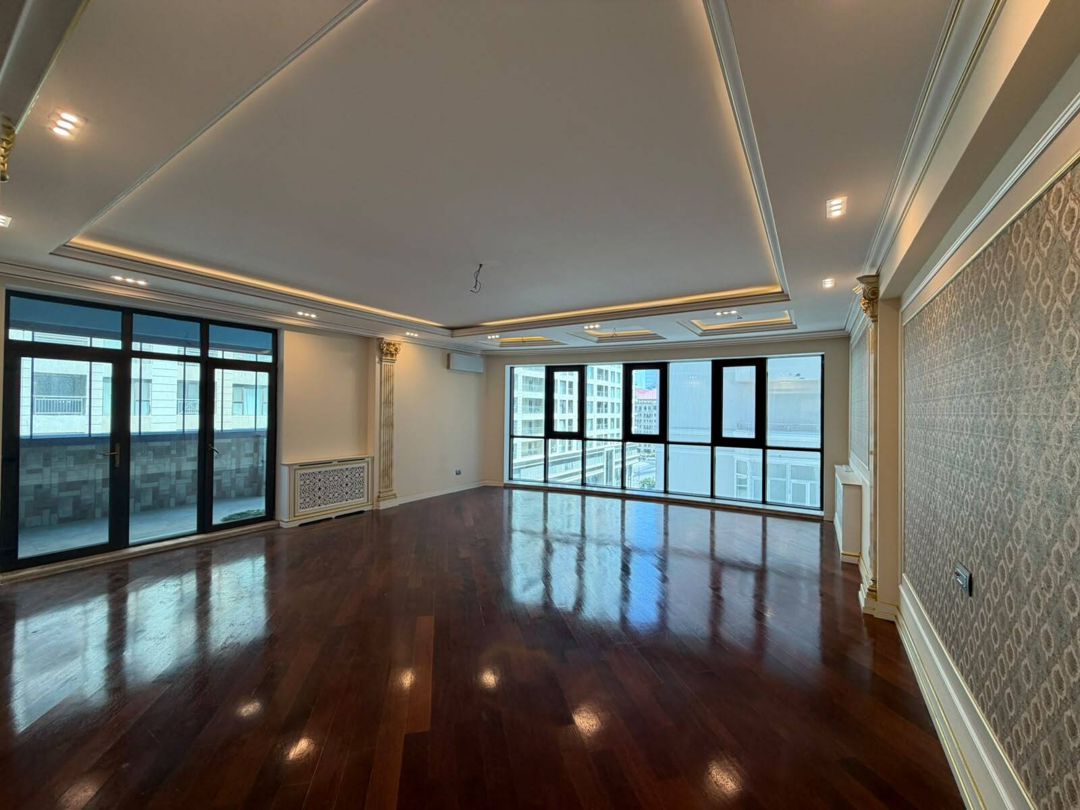 Satılır 3 otaqlı yeni tikili 200 m² — Mənzil, Bakı (3)
