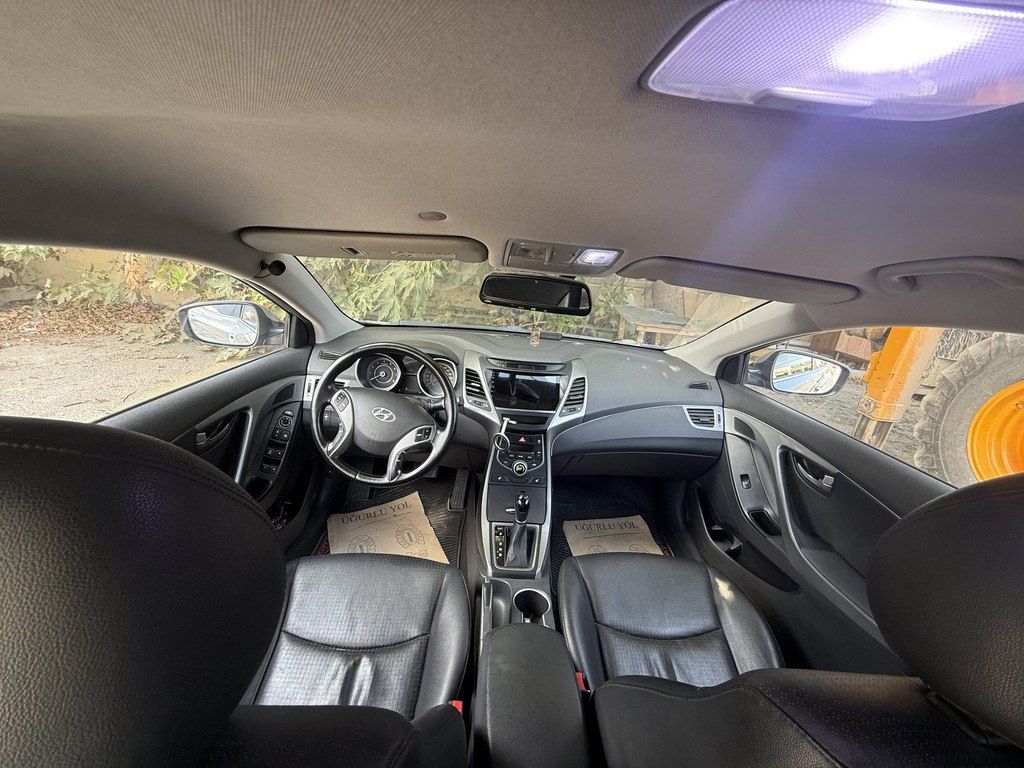 Hyundai Avante, 1.6 L, 2015 il, 129 000 km — Avtomobillər, Bakı (9)