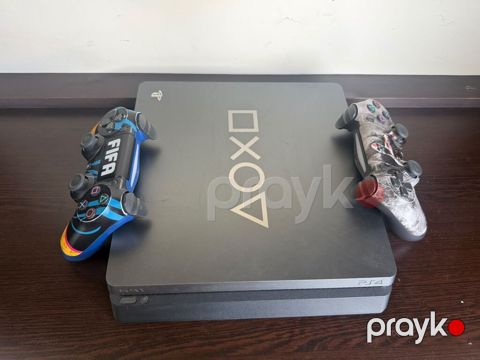 PlayStation 4 Slim oyun konsolu - Model: PS4 Slim (Sony) - Rəng: Qara — Bakı