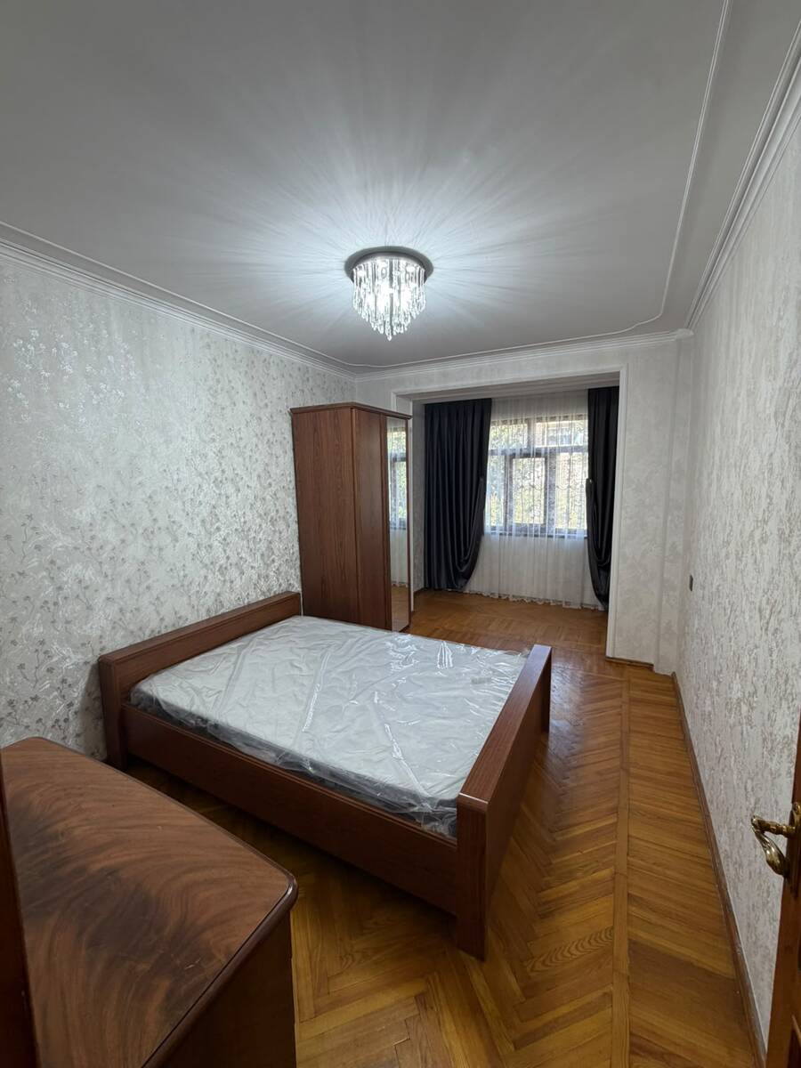 Satılır 4 otaqlı köhnə tikili 112 m² — Mənzil, Bakı (10)