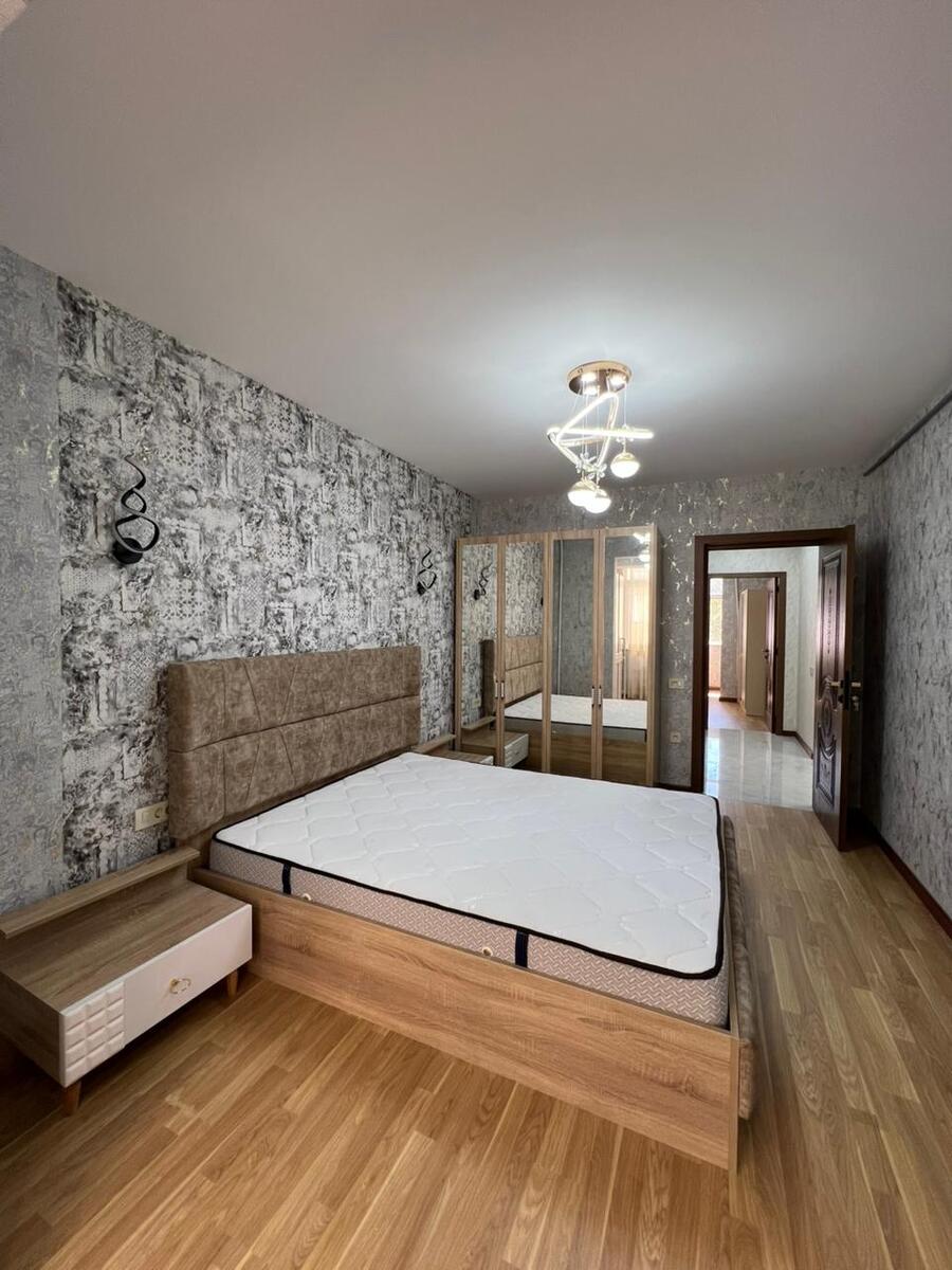 Satılır 5 otaqlı köhnə tikili 110 m² — Mənzil, Bakı (11)